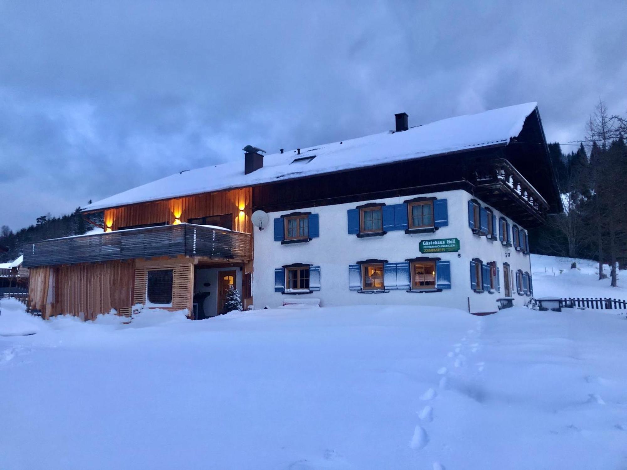 Gaestehaus Holl Schattwald Bagian luar foto