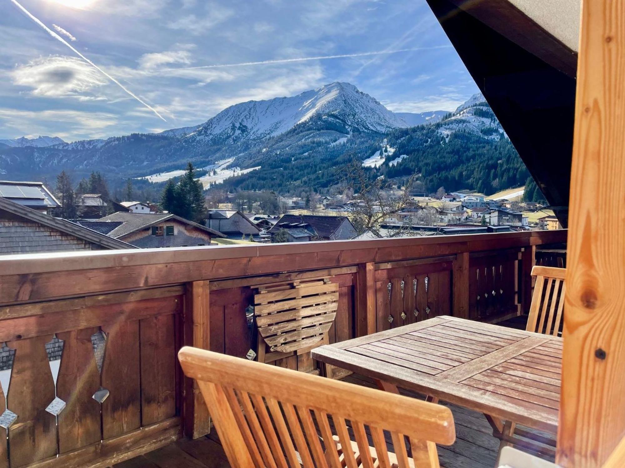 Gaestehaus Holl Schattwald Bagian luar foto