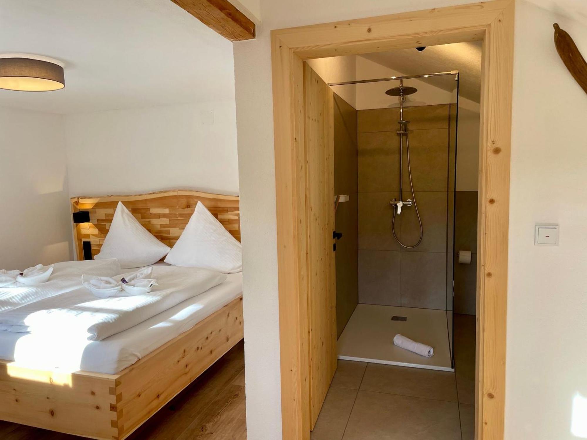 Gaestehaus Holl Schattwald Bagian luar foto