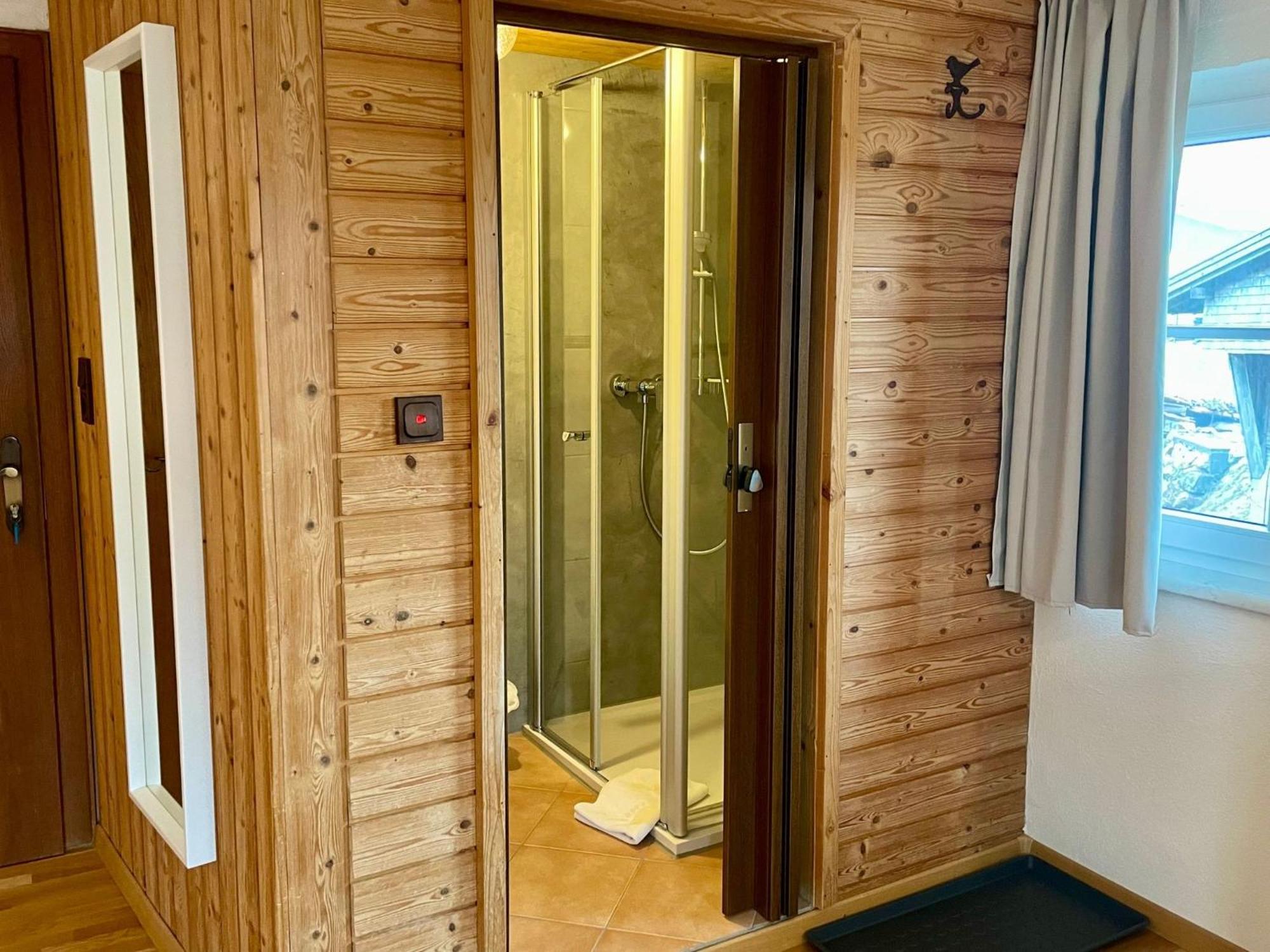 Gaestehaus Holl Schattwald Bagian luar foto