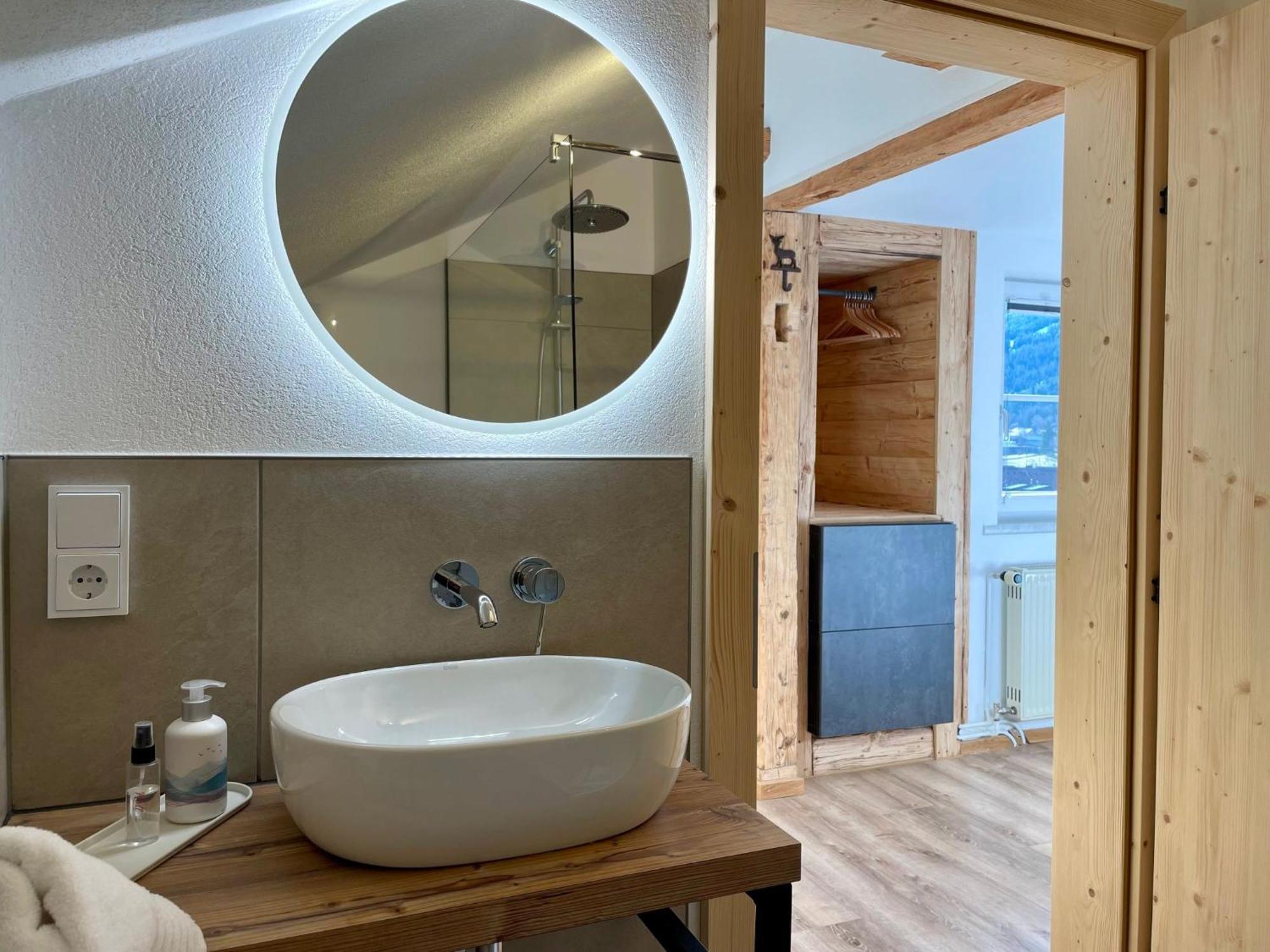 Gaestehaus Holl Schattwald Bagian luar foto