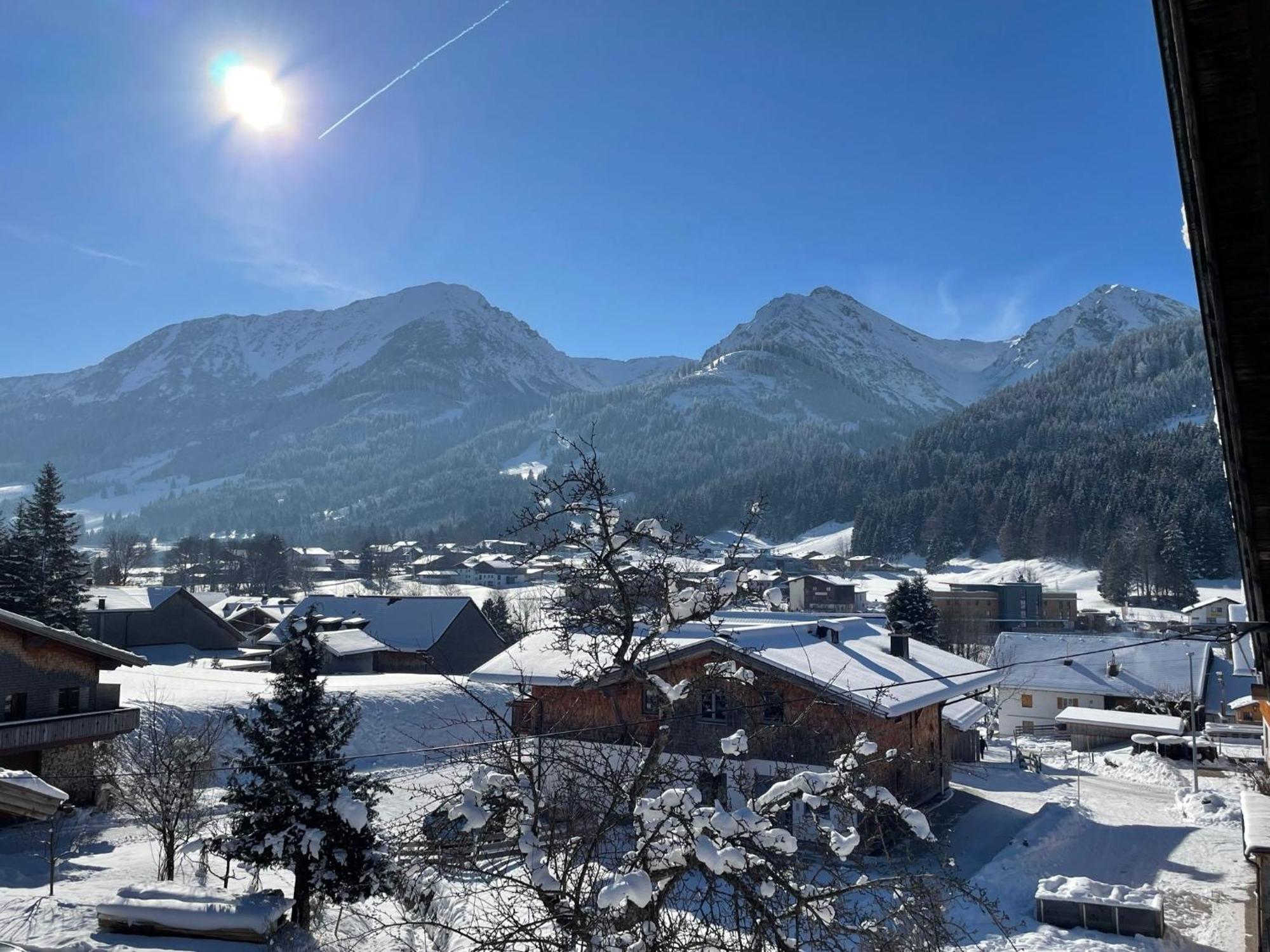 Gaestehaus Holl Schattwald Bagian luar foto