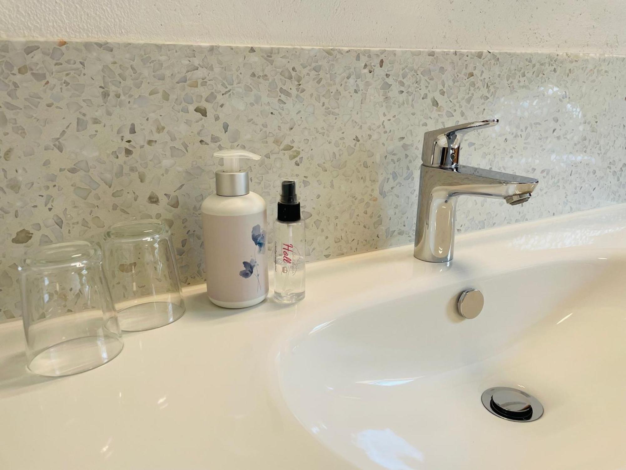 Gaestehaus Holl Schattwald Bagian luar foto
