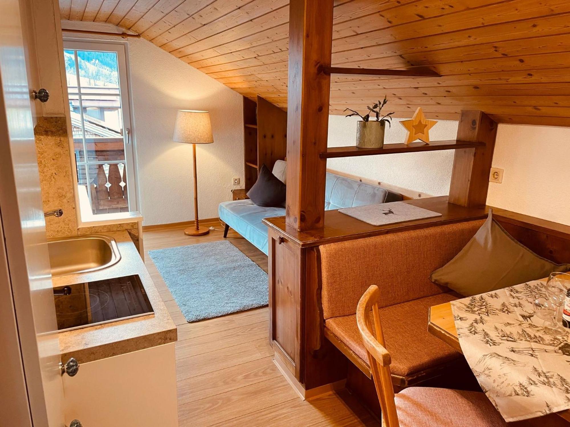 Gaestehaus Holl Schattwald Bagian luar foto