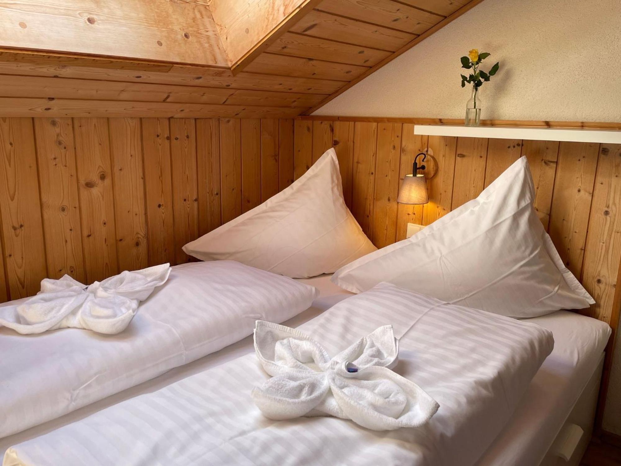 Gaestehaus Holl Schattwald Bagian luar foto